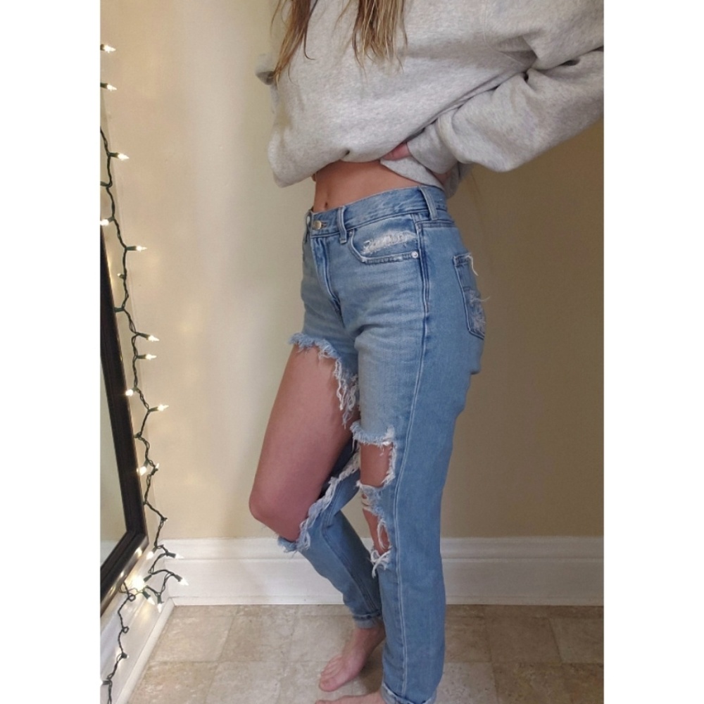 AE high-rise mom jean